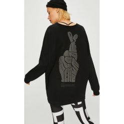 Answear - Bluza Manifest Your Style Peace Please. Czarne bez kategorii marki ANSWEAR, s, z nadrukiem, z dzianiny, bez kaptura. W wyprzedaży za 119,90 zł.