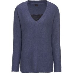Sweter dzianinowy z koronką bonprix indygo - czarny. Niebieskie swetry klasyczne damskie marki bonprix, w koronkowe wzory, z dzianiny. Za 44,99 zł.