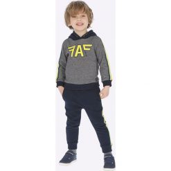 Mayoral - Komplet dziecięcy 92-134 cm. Szare spodnie chłopięce Mayoral, z nadrukiem, z elastanu, długie. Za 166,90 zł.