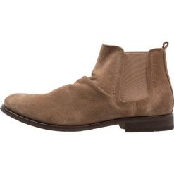 Zign Botki sand. Brązowe botki męskie marki Zign, bez zapięcia. Za 379,00 zł.