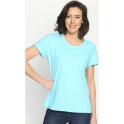 Jasnoniebieski T-shirt Whatness. Niebieskie t-shirty damskie marki Born2be, l. Za 24,99 zł.