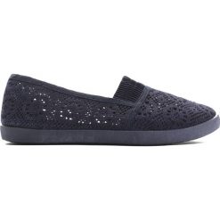 Granatowe Tenisówki Cuckoo. Niebieskie trampki chłopięce Born2be, na lato, z materiału, z okrągłym noskiem. Za 19,99 zł.