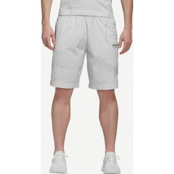Adidas Originals NMD Szorty Biały. Białe spodenki i szorty męskie adidas Originals, m, bez wzorów, z materiału. Za 274,95 zł.