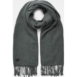 G-Star Raw - Szal. Zielone szaliki damskie G-Star RAW, bez wzorów, z poliesteru, retro. W wyprzedaży za 119,90 zł.