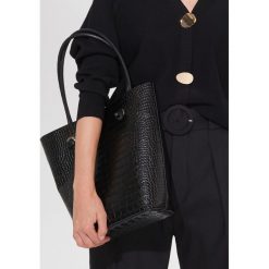 Torebka typu shopper - Czarny. Czarne torby damskie na zakupy Mohito, bez wzorów, bez dodatków. Za 119,99 zł.