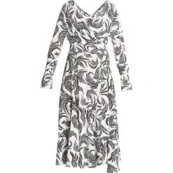 Sukienki: Finery London LOGAN WRAP ZEBRA FLAME Długa sukienka white