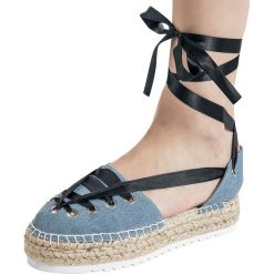 Refresh Schnür-Sandale Sandały jeans. Szare sandały damskie marki Refresh, bez wzorów, z jeansu, bez obcasa, na sznurówki. Za 74,90 zł.