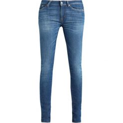 Kings Of Indigo JUNO Jeansy Slim Fit blue denim. Niebieskie jeansy damskie marki Kings Of Indigo, bez wzorów, z elastanu. W wyprzedaży za 356,85 zł.