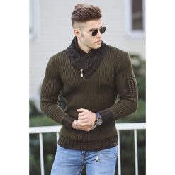 Sweter męski MATHEW KHAKI. Brązowe swetry męskie Sweter męski MATHEW KHAKI, s, bez wzorów, bez kołnierzyka, bez kaptura. W wyprzedaży za 79,00 zł.