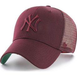47brand - Czapka New York Yankees. Czapki męskie 47brand, z poliesteru. W wyprzedaży za 59,90 zł.