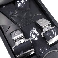 Czarne szerokie szelki męskie w konie SZ80. Czarne szelki męskie Modini Moda Męska. W wyprzedaży za 48,60 zł.