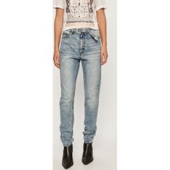 Vero Moda - Jeansy Joana. Niebieskie jeansy damskie Vero Moda. Za 219,90 zł.