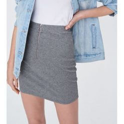 Spódnica mini z zamkiem - Szary. Szare spódniczki damskie Sinsay, s, bez wzorów, mini. Za 29,99 zł.