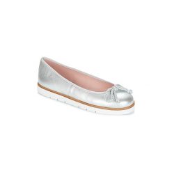Baleriny Pretty Ballerinas AMI. Szare baleriny damskie marki Pretty Ballerinas, bez wzorów, bez obcasa. Za 559,20 zł.