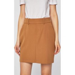 Vero Moda - Spódnica. Pomarańczowe spódniczki damskie Vero Moda, na co dzień, s, bez wzorów, z elastanu, casualowe, z podwyższonym stanem, mini, ołówkowe. W wyprzedaży za 49,90 zł.