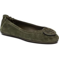 Baleriny TORY BURCH - Minnie Travel Ballet With Leather Logo 57247 Leccio/Leccio 325. Zielone baleriny damskie Tory Burch, bez wzorów, ze skóry, bez obcasa, bez zapięcia. Za 999,00 zł.