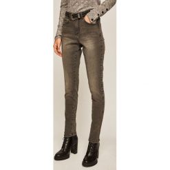 Medicine - Jeansy Basic. Czarne jeansy damskie MEDICINE, bez wzorów, z elastanu. Za 69,90 zł.