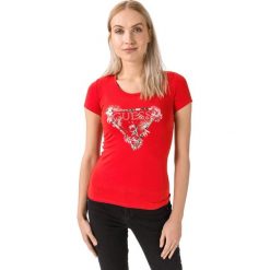 Guess Lory Koszulka Czerwony. Czerwone koszulki damskie Guess, m, z nadrukiem, z elastanu, bez kołnierzyka, z krótkim rękawem. Za 175,95 zł.