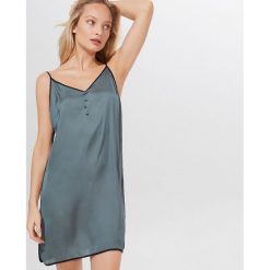 Koszula nocna na ramiączkach - Zielony. Zielone koszule nocne damskie Mohito, s. Za 89,99 zł.