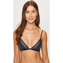 Calvin Klein Underwear - Figi. Niebieskie majtki damskie Calvin Klein Underwear, s, bez wzorów, z elastanu. W wyprzedaży za 99,90 zł.