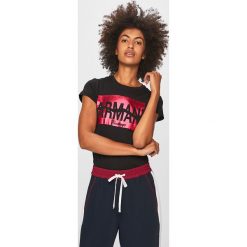 Armani Exchange - T-shirt. Białe bluzki damskie Armani Exchange, s, z nadrukiem, z bawełny, z okrągłym kołnierzem. Za 219,90 zł.