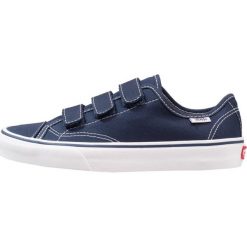Vans STYLE 23 V Tenisówki i Trampki dress blues. Niebieskie tenisówki damskie Vans, z materiału. W wyprzedaży za 181,30 zł.