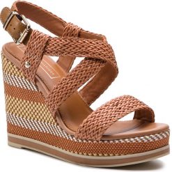 Espadryle TOMMY HILFIGER - Raffia Wedge Sandal FW0FW03942 Silky Nude 297. Pomarańczowe espadryle damskie TOMMY HILFIGER, bez wzorów, ze skóry ekologicznej, bez obcasa, na obcasie. W wyprzedaży za 269,00 zł.