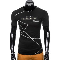 T-SHIRT MĘSKI Z NADRUKIEM S982 - CZARNY. Czarne t-shirty męskie marki Ombre Clothing, s, z nadrukiem. Za 19,99 zł.
