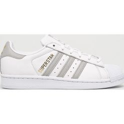 Adidas Originals - Buty Superstar. Szare buty sportowe damskie adidas Originals, z materiału. W wyprzedaży za 349,90 zł.