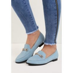 Niebieskie Mokasyny Timeless Chic. Niebieskie mokasyny damskie Born2be, bez wzorów, bez obcasa, na płaskiej podeszwie, na klamry. Za 69,99 zł.