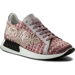 Sneakersy HEGO'S MILANO - 1036 Rosa/Ricamo. Różowe półbuty damskie Hego's Milano, bez wzorów, ze skóry ekologicznej, bez obcasa, na płaskiej podeszwie, bez zapięcia. W wyprzedaży za 339,00 zł.