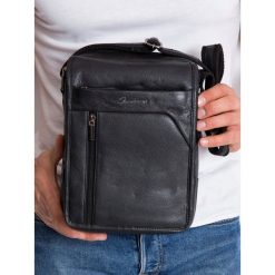 Torba męska skórzana listonoszka skóra naturalna 5747-ndm pa black. Czarne torby męskie skórzane w paski, ze skóry, eleganckie. Za 179,90 zł.