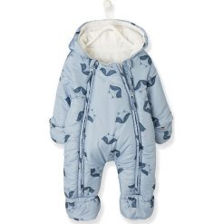 Kombinezon zimowy w kolorze niebieskim. Niebieskie kombinezony niemowlęce Vertbaudet Boys, na zimę, bez wzorów, bez rękawów, bez kaptura. W wyprzedaży za 55,95 zł.