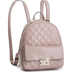 Plecak GUESS - Tiggy (SG) HWSG74 10320 BLS. Różowe plecaki damskie Guess, z aplikacjami, ze skóry ekologicznej, eleganckie. W wyprzedaży za 429,00 zł.