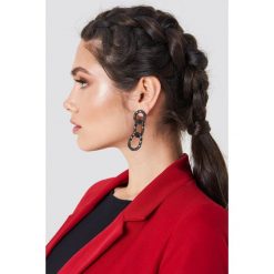 Kolczyki damskie: NA-KD Accessories Łączone kolczyki – Black