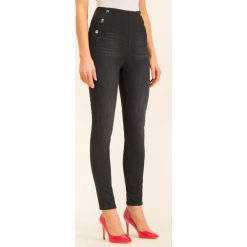 Jeansy Slim Fit Guess Ultra Curve W01A56 D2ZK1. Czarne jeansy damskie Guess. W wyprzedaży za 449,00 zł.