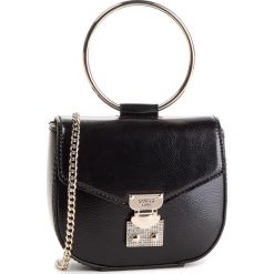 Torebka GUESS - HWVG71 85730 BLA. Czarne torebki klasyczne damskie Guess, z aplikacjami, ze skóry ekologicznej. Za 449,00 zł.