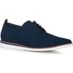 Buty męskie. Niebieskie półbuty męskie Wittchen, na lato, w kolorowe wzory, ze skóry, wizytowe, z otwartym noskiem. W wyprzedaży za 230,31 zł.