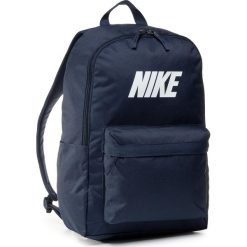 Plecak NIKE - BA6393 451 Granatowy. Niebieskie plecaki męskie Nike, bez wzorów, z materiału, sportowe. W wyprzedaży za 109,00 zł.