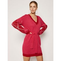 Sukienka dzianinowa Pinko Ungherese AI19-20 PBK2 1B145B Y5ST. Różowe sukienki damskie Pinko, m, bez wzorów, z poliesteru, bez kołnierzyka, bez rękawów. W wyprzedaży za 659,00 zł.