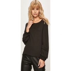 Vero Moda - Bluzka. Czarne bluzki damskie Vero Moda, na co dzień, s, bez wzorów, z poliesteru, z okrągłym kołnierzem, z długim rękawem. W wyprzedaży za 69,90 zł.
