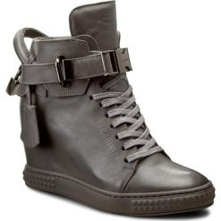 Sneakersy CARINII - B3767/NO I38-000-PSK-B88. Szare półbuty damskie marki Carinii, bez wzorów, ze skóry, bez obcasa, na koturnie, bez zapięcia. W wyprzedaży za 309,00 zł.
