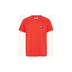 T-shirty z krótkim rękawem Tommy Jeans DM0DM06595 BADGE TEE. Czerwone t-shirty męskie Tommy Jeans, s, bez wzorów, z jeansu, bez kołnierzyka, krótkie. Za 151,38 zł.