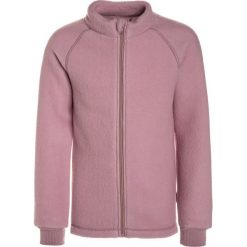 Mikkline Jacket Kurtka z polaru wild rose. Czerwone kurtki chłopięce marki mikk-line, z materiału. W wyprzedaży za 174,30 zł.