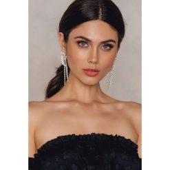 Kolczyki damskie: NA-KD Accessories Wiszące kolczyki z kryształami górskimi – Silver