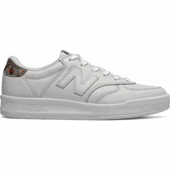 New Balance WRT300PB - Sweet Nectar. Szare trampki i tenisówki damskie New Balance, bez wzorów, ze skóry, bez zapięcia. Za 349,99 zł.