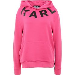 KARL LAGERFELD TERRY Bluza z kapturem pink. Czerwone bluzy rozpinane damskie KARL LAGERFELD, xl, z bawełny, z kapturem. Za 739,00 zł.