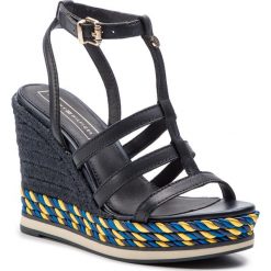 Espadryle TOMMY HILFIGER - Colorful Rope Wedge Sandal FW0FW03821 Midnight 403. Niebieskie espadryle damskie TOMMY HILFIGER, bez wzorów, ze skóry, bez obcasa, na obcasie. W wyprzedaży za 259,00 zł.