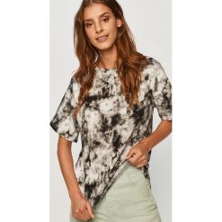 Answear - T-shirt Answear Lab. Czarne bluzki damskie ANSWEAR, s, bez wzorów, z bawełny, casualowe, z okrągłym kołnierzem. W wyprzedaży za 69,90 zł.