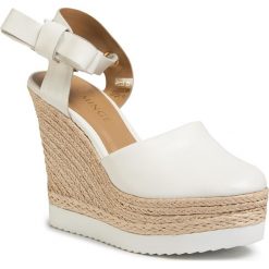 Espadryle EVA MINGE - EM-44-07-000541 101. Białe espadryle damskie Eva Minge, bez wzorów, ze skóry, bez obcasa, na obcasie. W wyprzedaży za 319,00 zł.